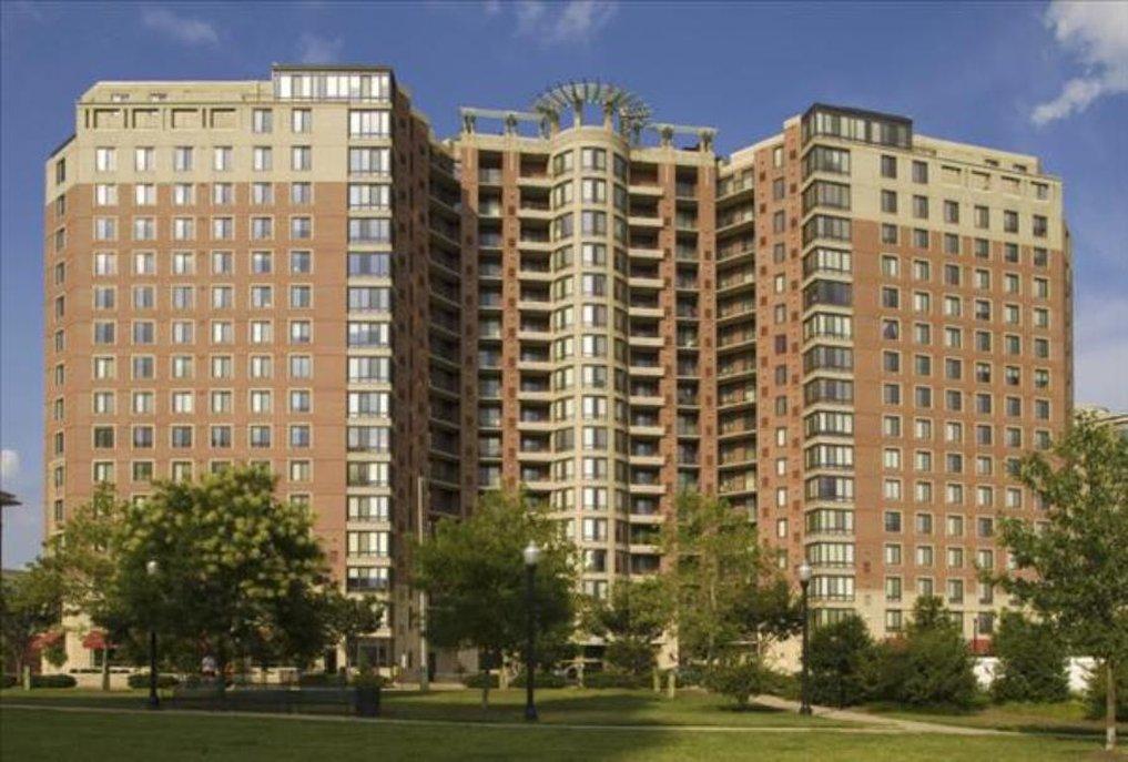 Madison Hospitality At 1401 Joyce Street Arlington Exterior foto